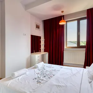 Apartament Refugiu Linistit In Baneasa, Bucureşti