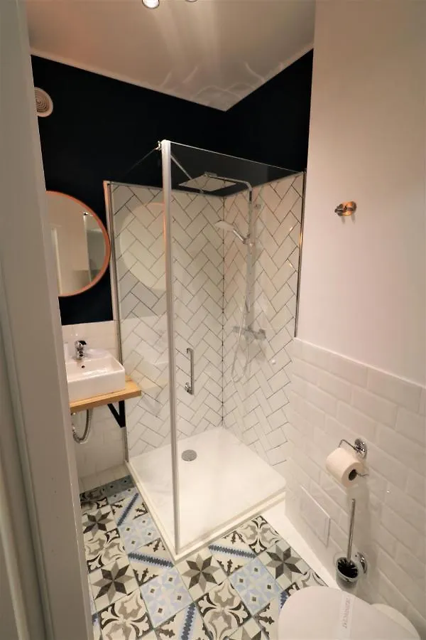 Charming City Center Apartment - Free Minibar Bucharest