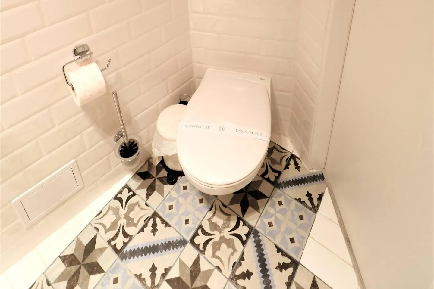 Charming City Center Apartment - Free Minibar Bucharest